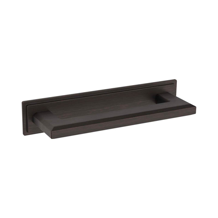 Baldwin Hardware Corporation - Transitional Cabinet Backplate