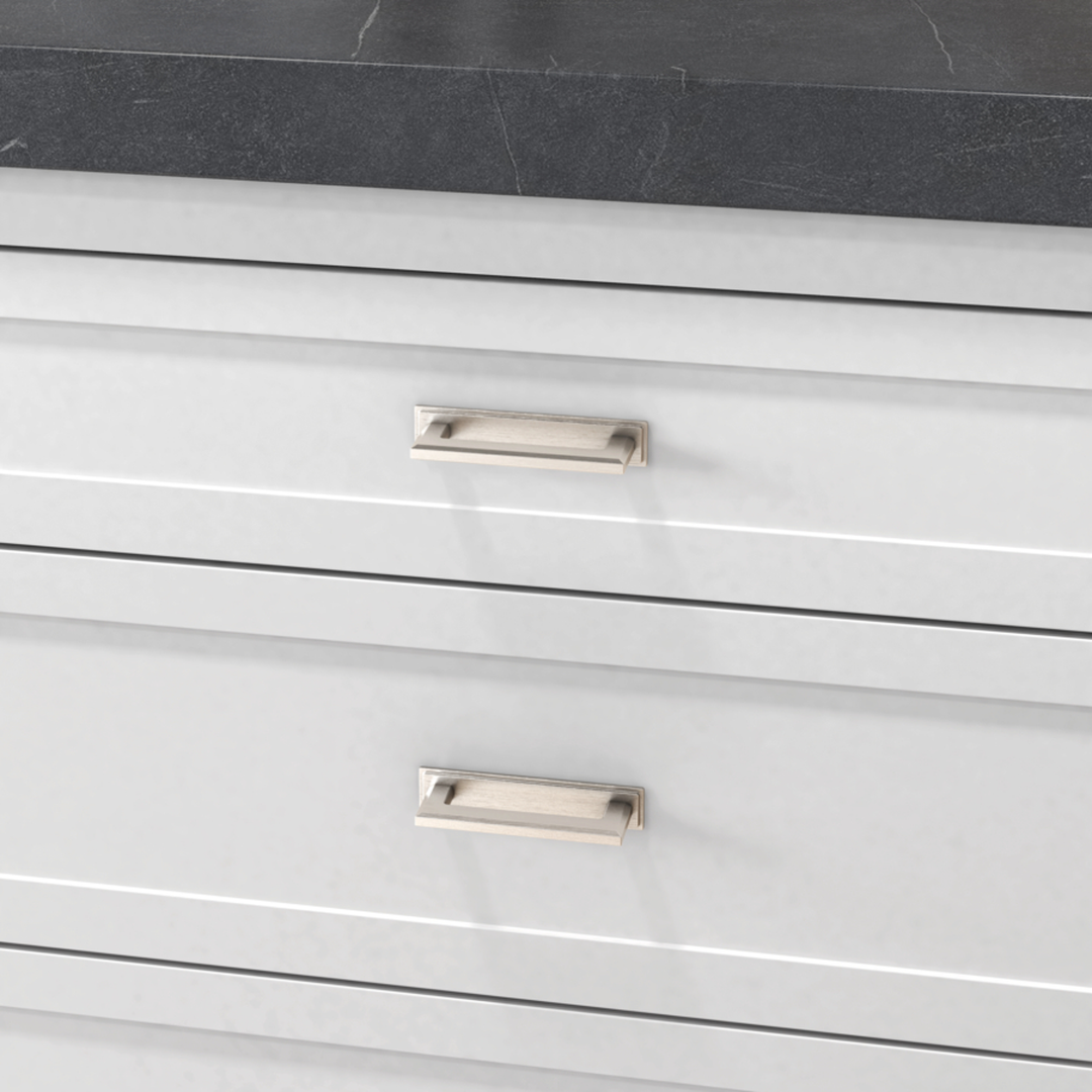 Baldwin Hardware Corporation - Transitional Cabinet Backplate