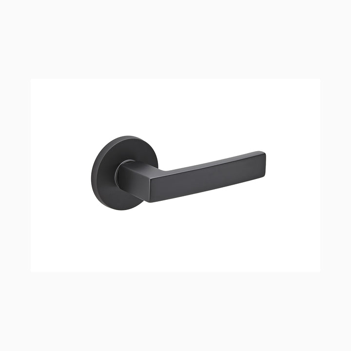 Omnia Mano 817 Lever Set — Round Rosette
