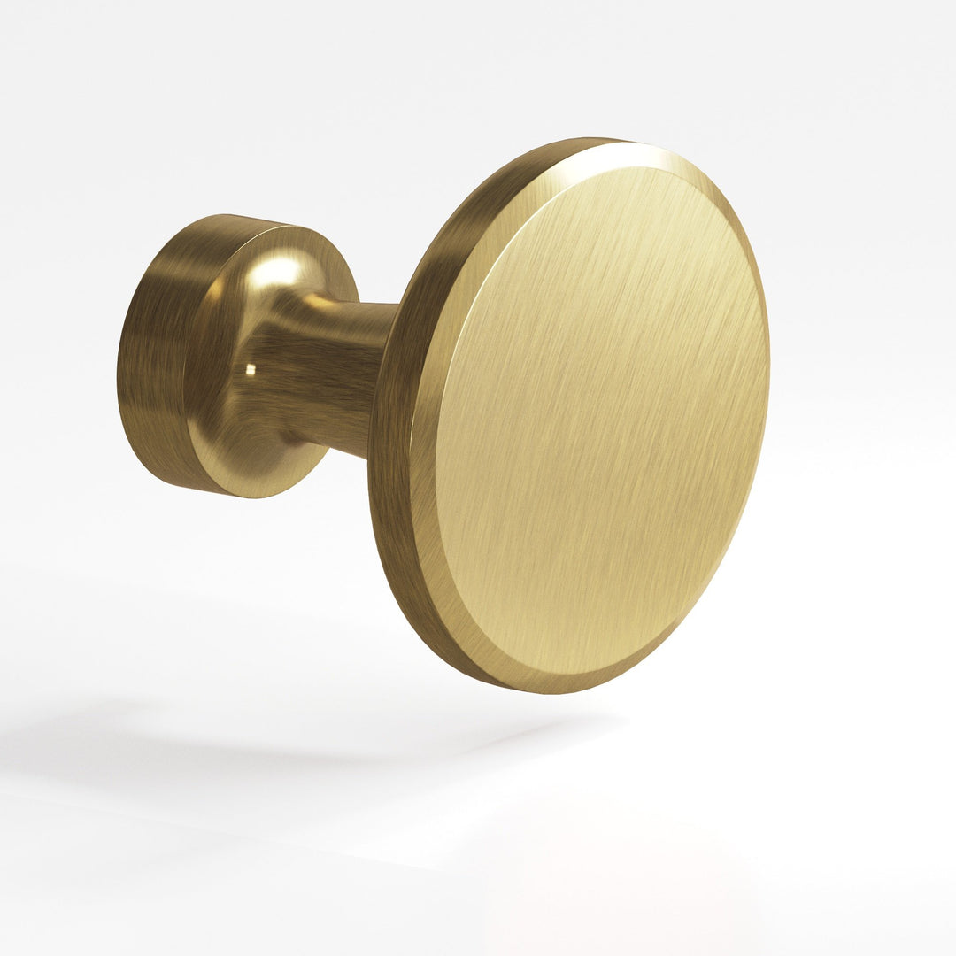 Colonial Bronze 152 Round Cabinet Knob in Antique Brass
