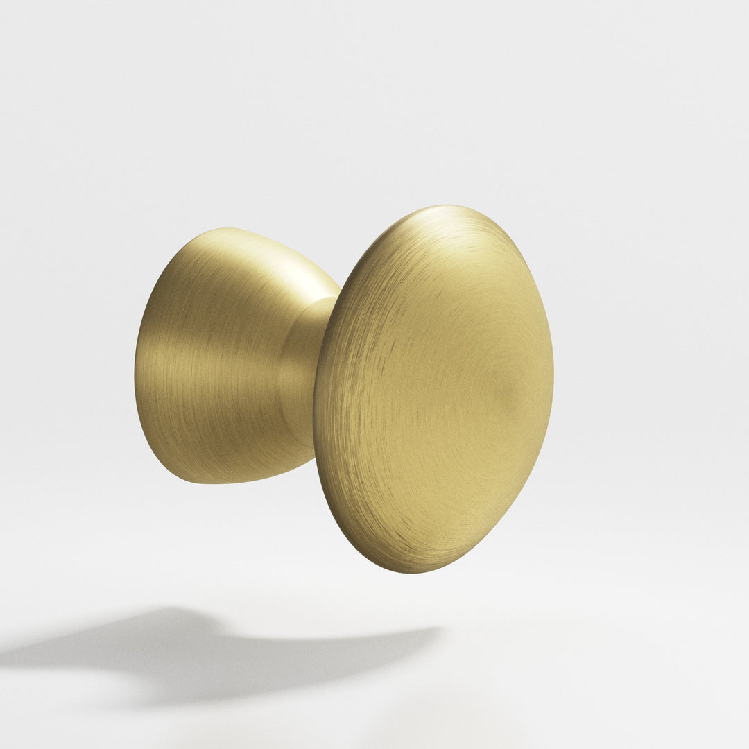 Colonial Bronze 117 Round Cabinet Knob in Matte Antique Satin Brass