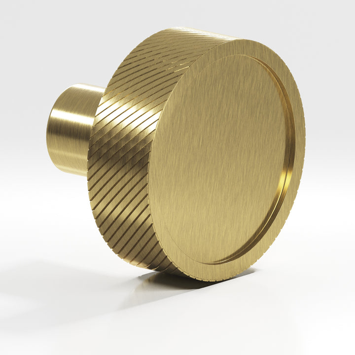 Colonial Bronze 591 Round single-knurled sandwich Cabinet Knob in Antique Brass