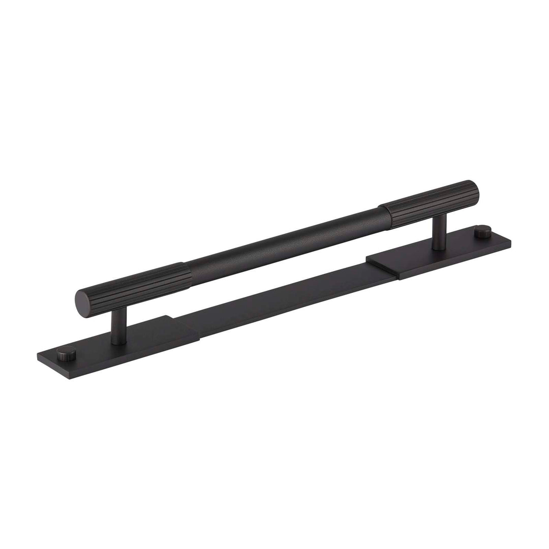 Armac Martin - Mix Handle Straight Knurl With Back Plate