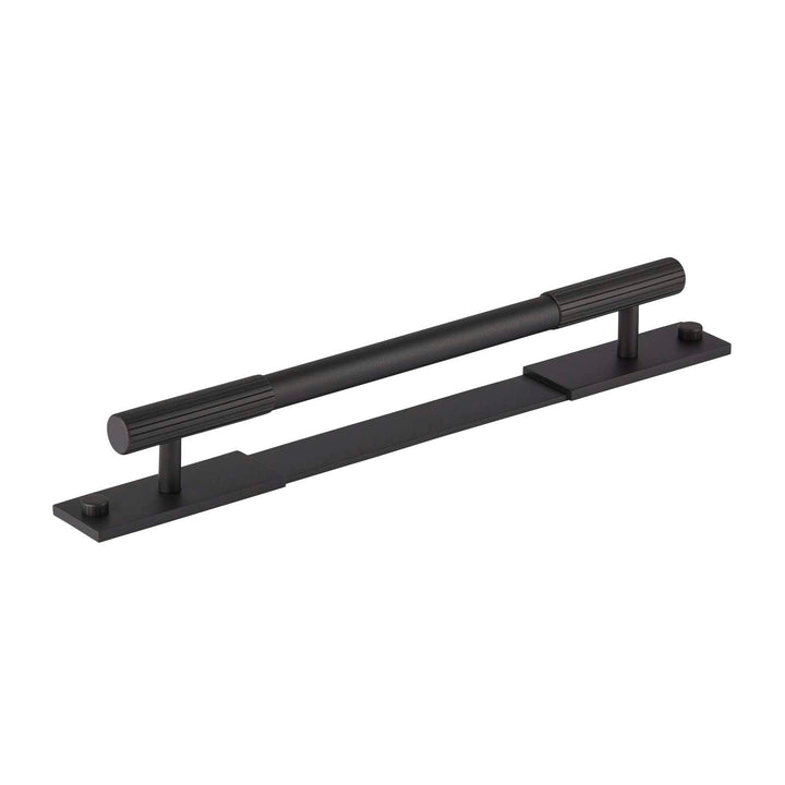 Armac Martin - Mix Handle Straight Knurl With Back Plate