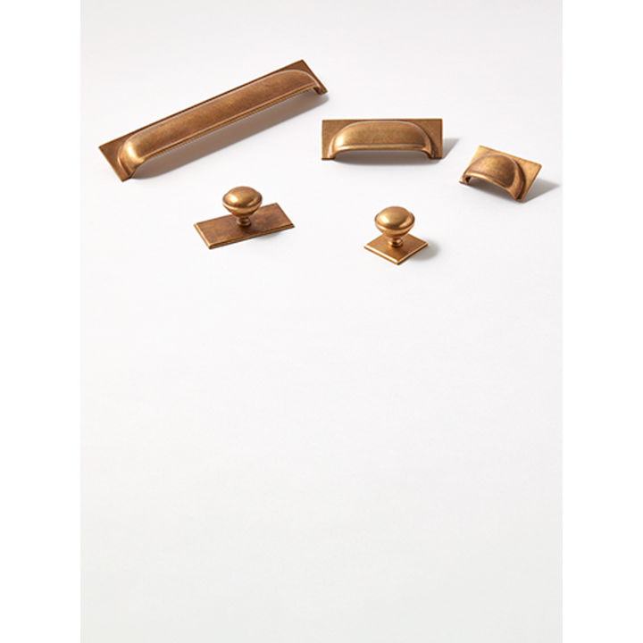 Armac Martin - Queslett Knob On Square Backplate