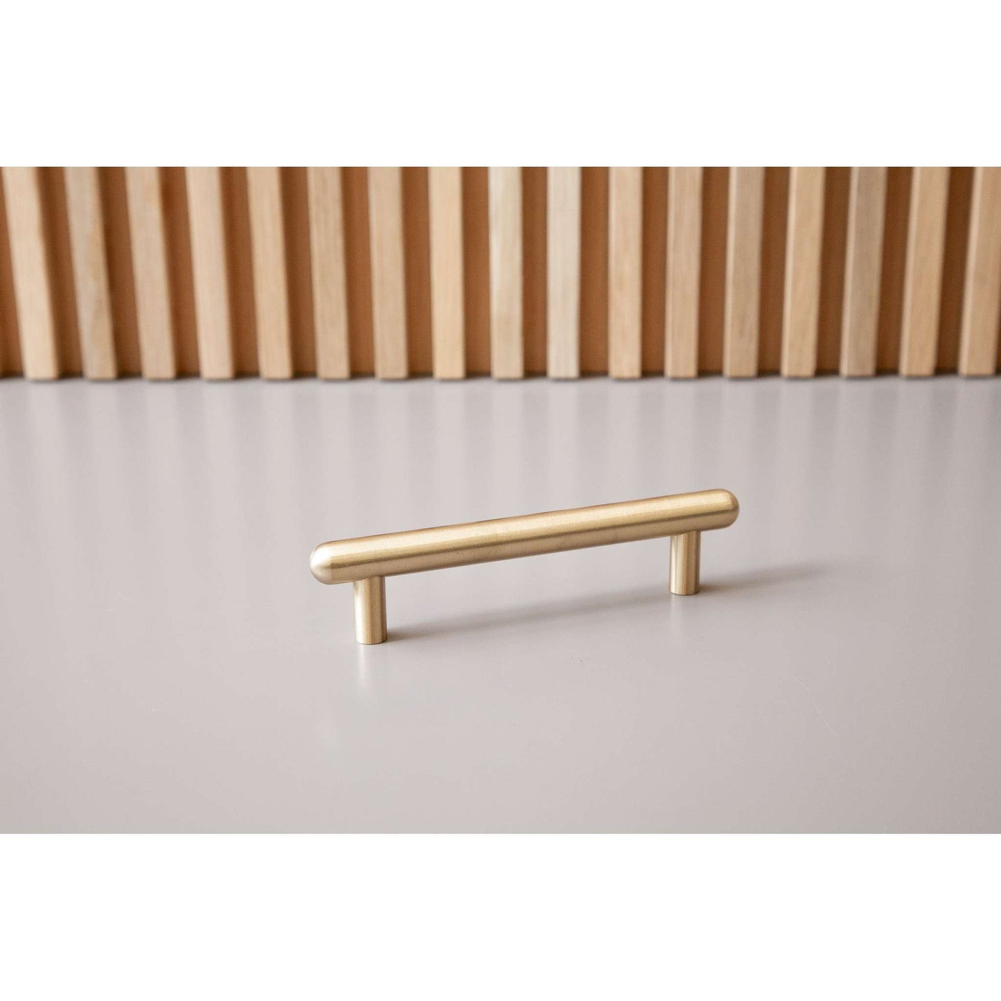 Chapman & Bose - SATIN BRASS MINERAL BAR PULL